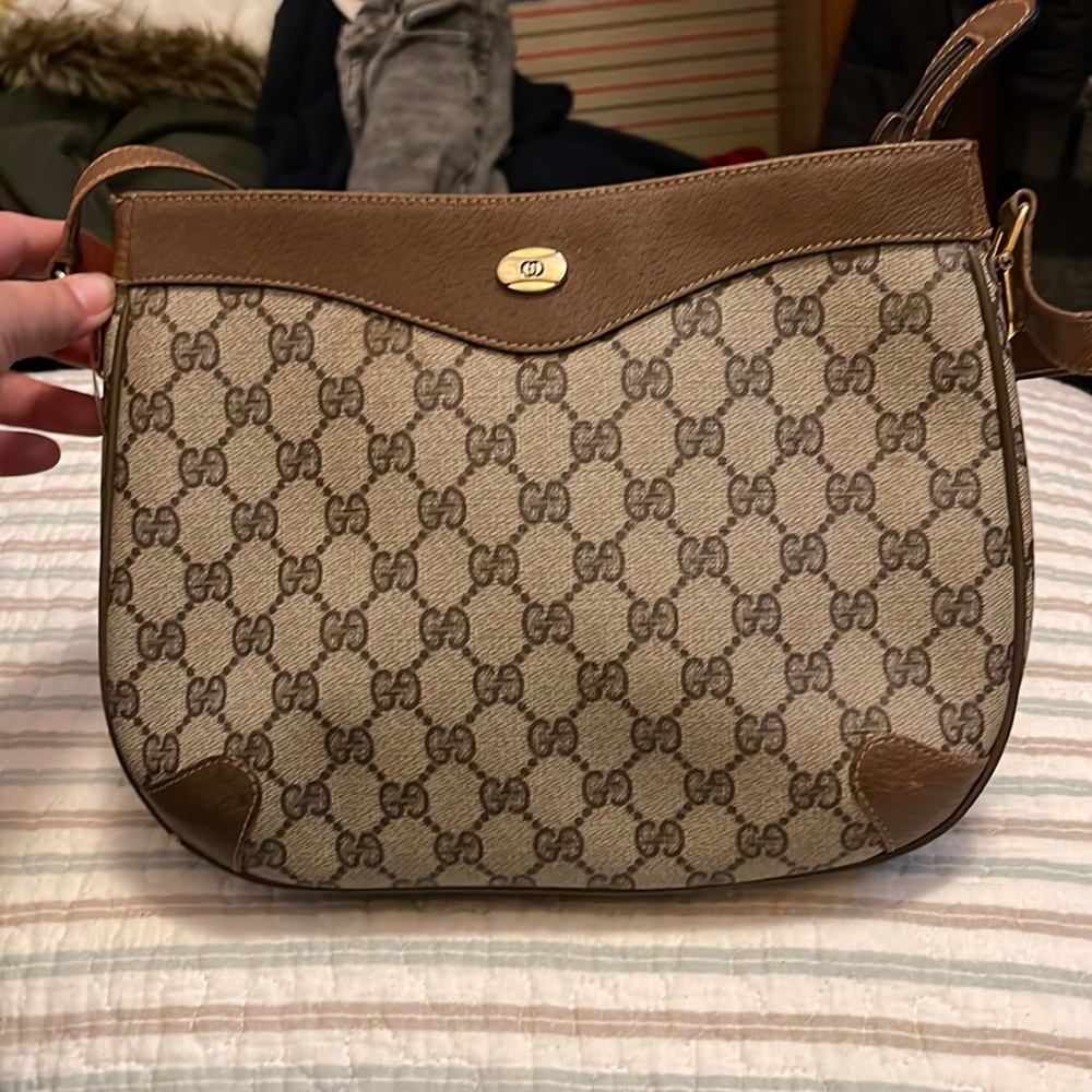 Gucci monogram logo shoulder handbag top zip vintage